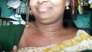 Cute Tamil Aunty