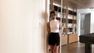 Lilly Lynn Squirting Secretary Pounding ticket