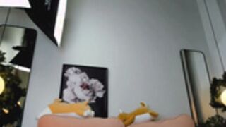 Hollyextra squirt ticket show 2