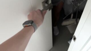 Lilly Lynn Horny Maid Fucked Ticket