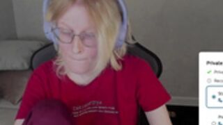 elizabeth_harpper Private show