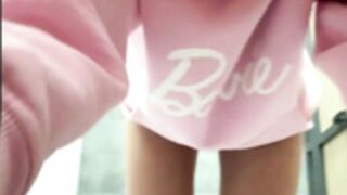 -AngelAri- mast and squirt in tickete show