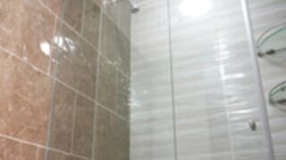 ZaaraHot shower