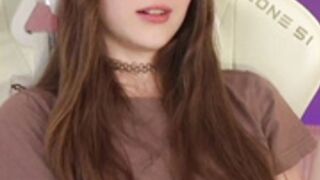moleculegirl pussy rubbing