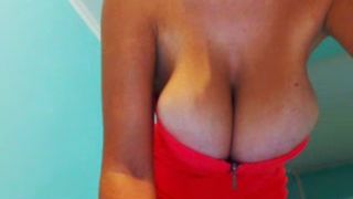 flybigtitsnow - huge boobs close up 2