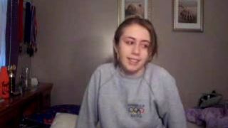 Se Le Desviste asu novio