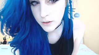 Kati3kat covered in glitter in cam recording 2015 May 31-04.41