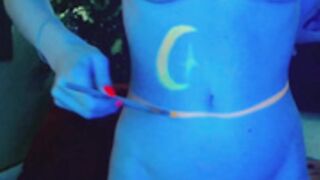 lil_bella_g_ UV paint show (Speed up 8x)